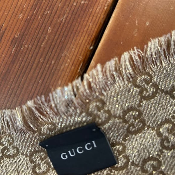 Gucci Scarf - Picture 2 of 3
